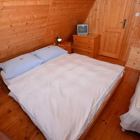 In The Mountains Only 500m From The Chairlift Dağ evi